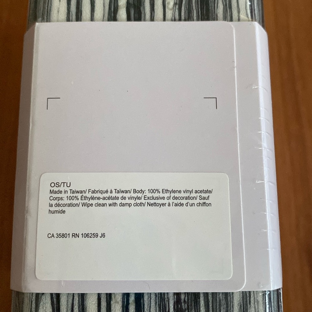 ❤️ Lululemon Lift and Lengthen Yoga Block Black & White NWT - Picture 4 of 8